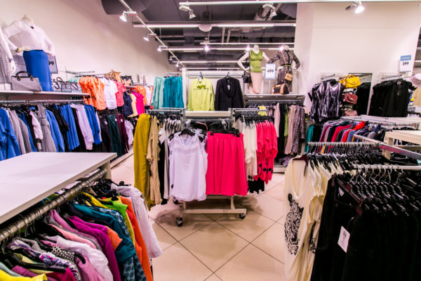 Розничная торговля одежды