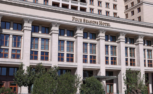 ВТБ получит люксовые апартаменты в Four Seasons рядом с Кремлем